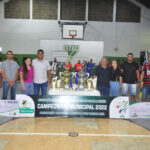 Poder legislativo e Executivo apoiando o esporte